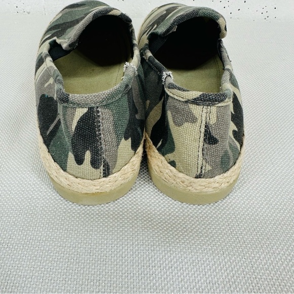Esprit Size 7.5 Erika Green Camouflage Espadrilles Slip On Flats - Picture 4 of 12